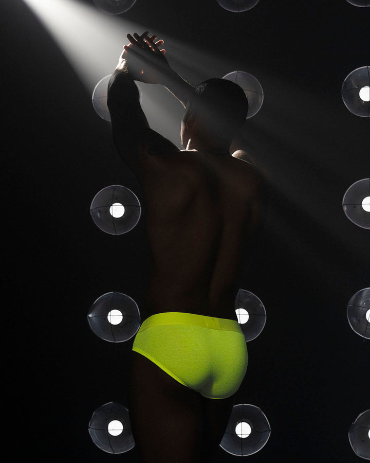 C-IN2 Super Bright Low Rise Brief in neon yellow – men's neon halftone low rise brief