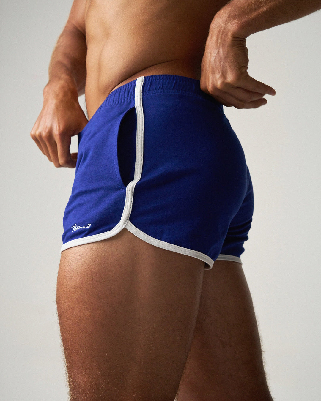 TEAMM8 MVP Retro 2.5 inch short in sailor navy – high cut retro athletic short