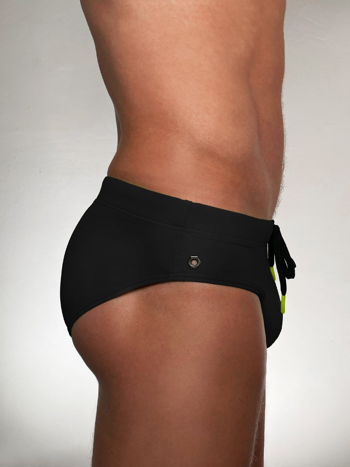 BADBUI Modern Classic Swim Brief in jet black – men's sporty quick-dry fitted swim brief