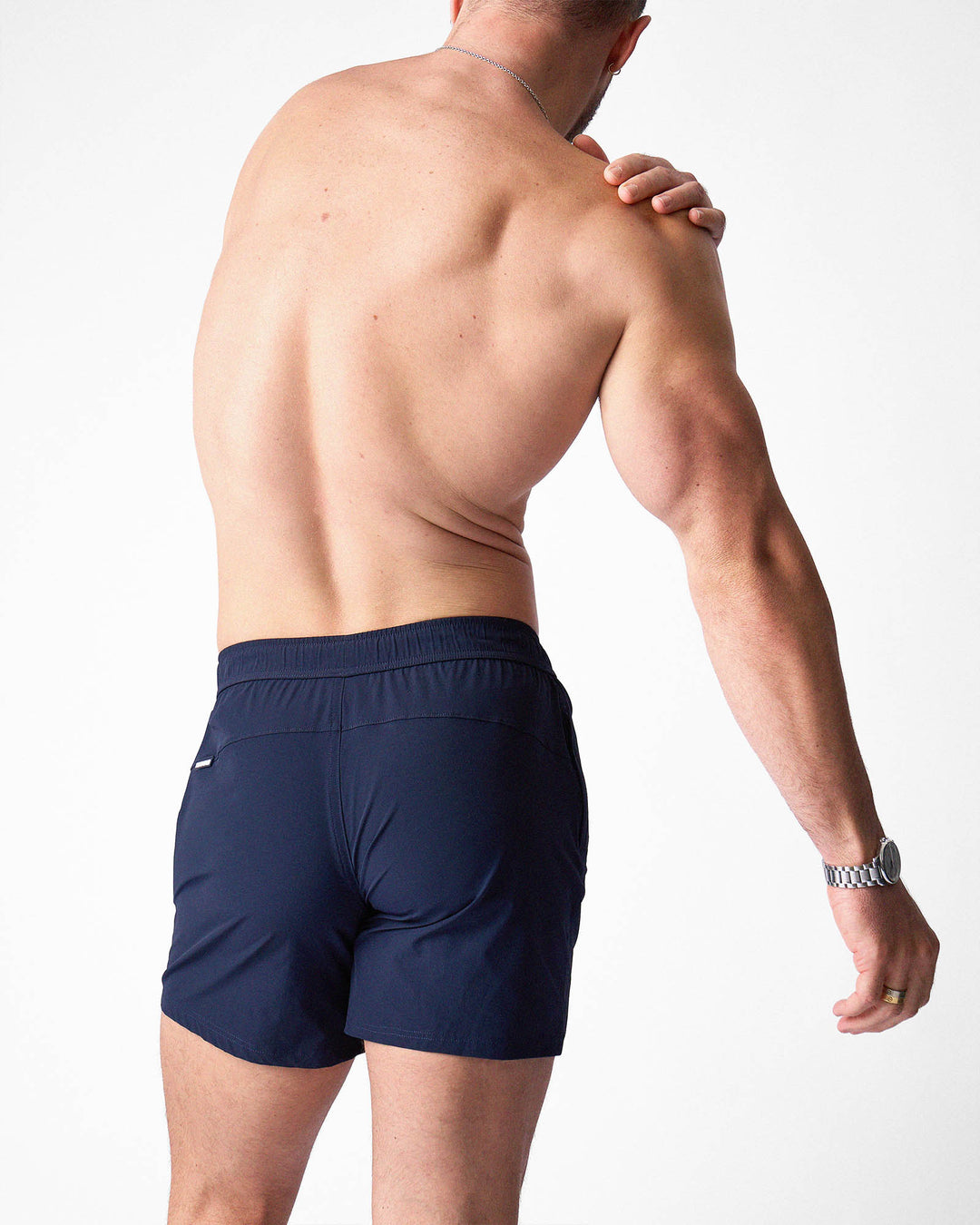 TEAMM8 Bolt 5 inch gym short in navy – 4-way stretch performance short with zip pockets