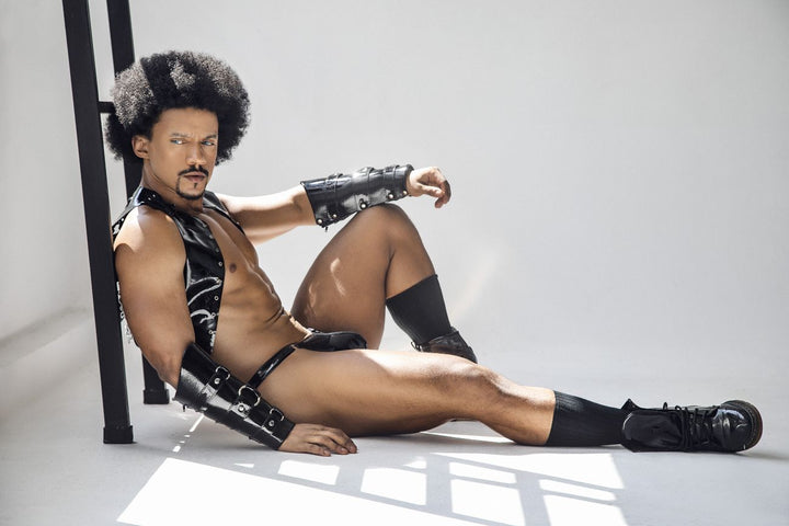 CandyMan Dom Thongs in Gloss Black – men's thongs