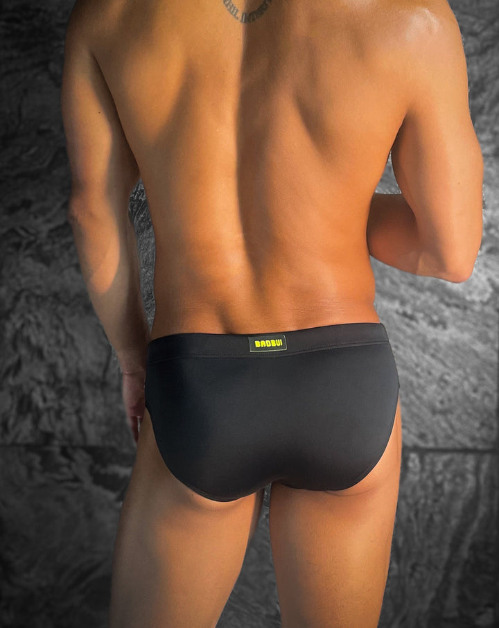 BADBUI Modern Classic Swim Brief in jet black – men's sporty quick-dry fitted swim brief