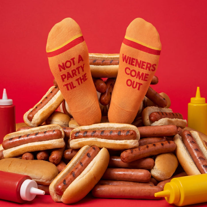 Shinesty x Wienerschnitzel The Dog On Dog Heel Hammock crew socks – men's collab print crew socks