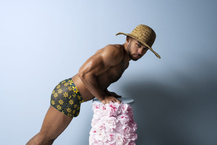 Male Power 145-285 Petal Power Pouch Short Men's Trunk Underwear in Daisy Print – men's trunks