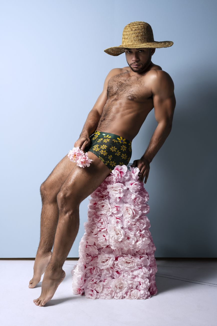 Male Power 145-285 Petal Power Pouch Short Men's Trunk Underwear in Daisy Print – men's trunks