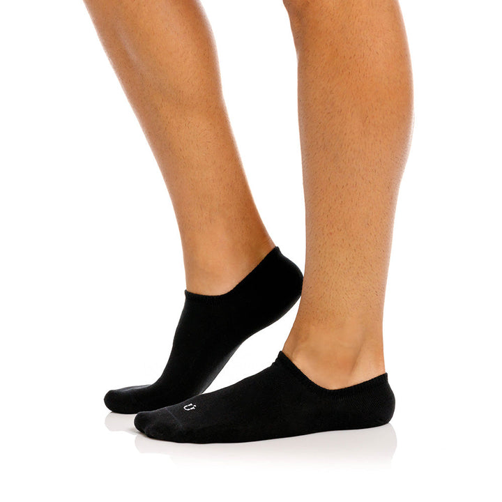 Mundo Unico Salix no-show socks in black – cotton low-cut invisible ankle socks