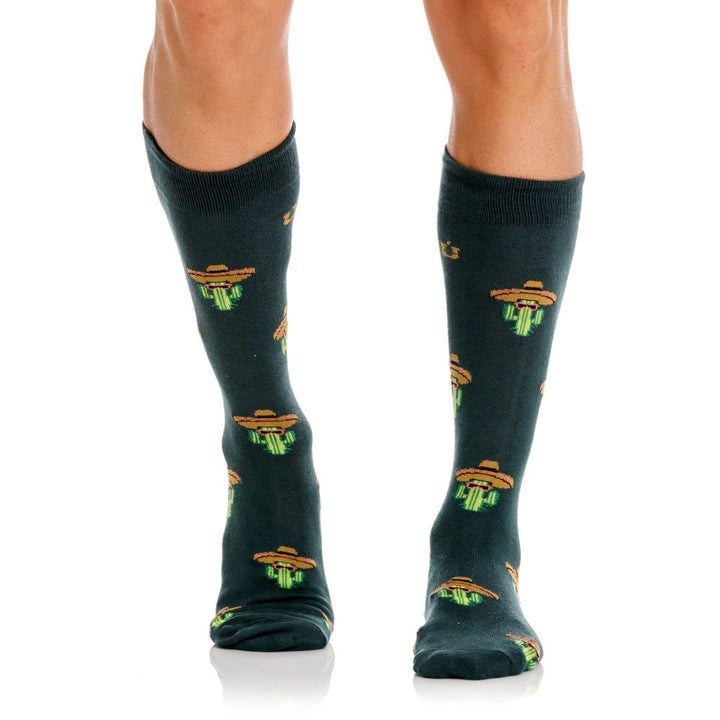 Mundo Unico Mexicali Men's Ankle Socks in Green – men's socks Handmade in Colombia
