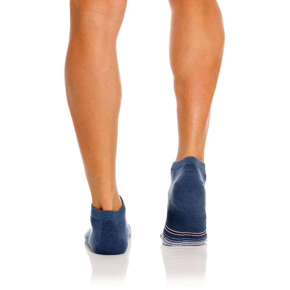 Mundo Unico Sutra Men's Ankle Socks in Blue – men's socks Handmade in Colombia