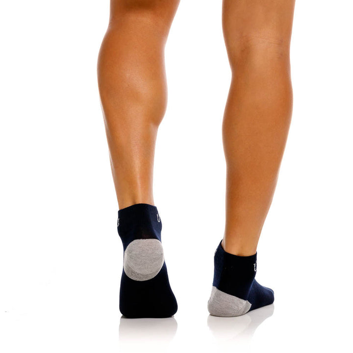 Mundo Unico Azulgris Tolu05 Umbratil Men's Ankle Socks in Blue – men's socks Handmade in Colombia