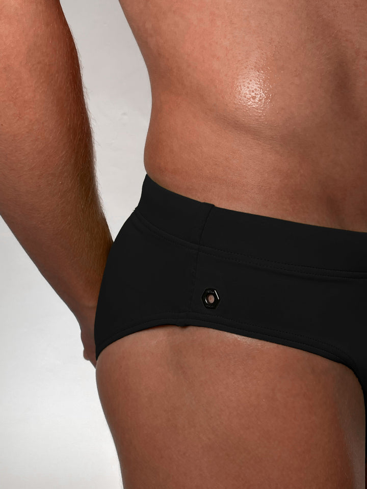 BADBUI Modern Classic Swim Brief in jet black – men's sporty quick-dry fitted swim brief