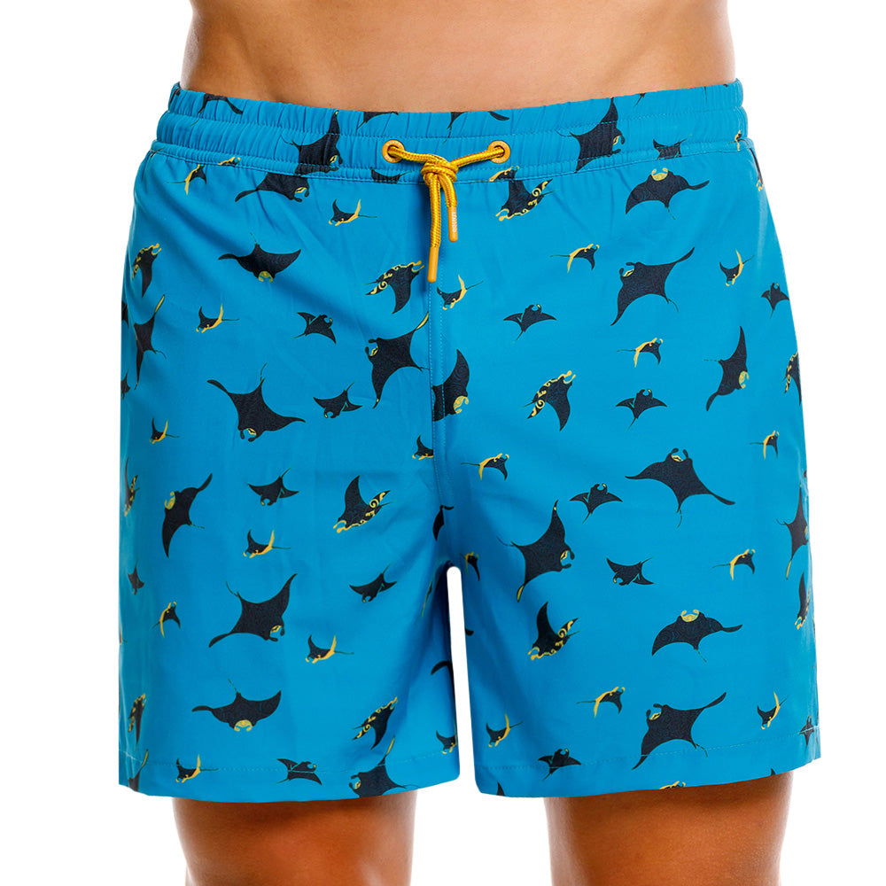 Mundo Unico Mabula board shorts in blue – mid-length quick-dry swim shorts