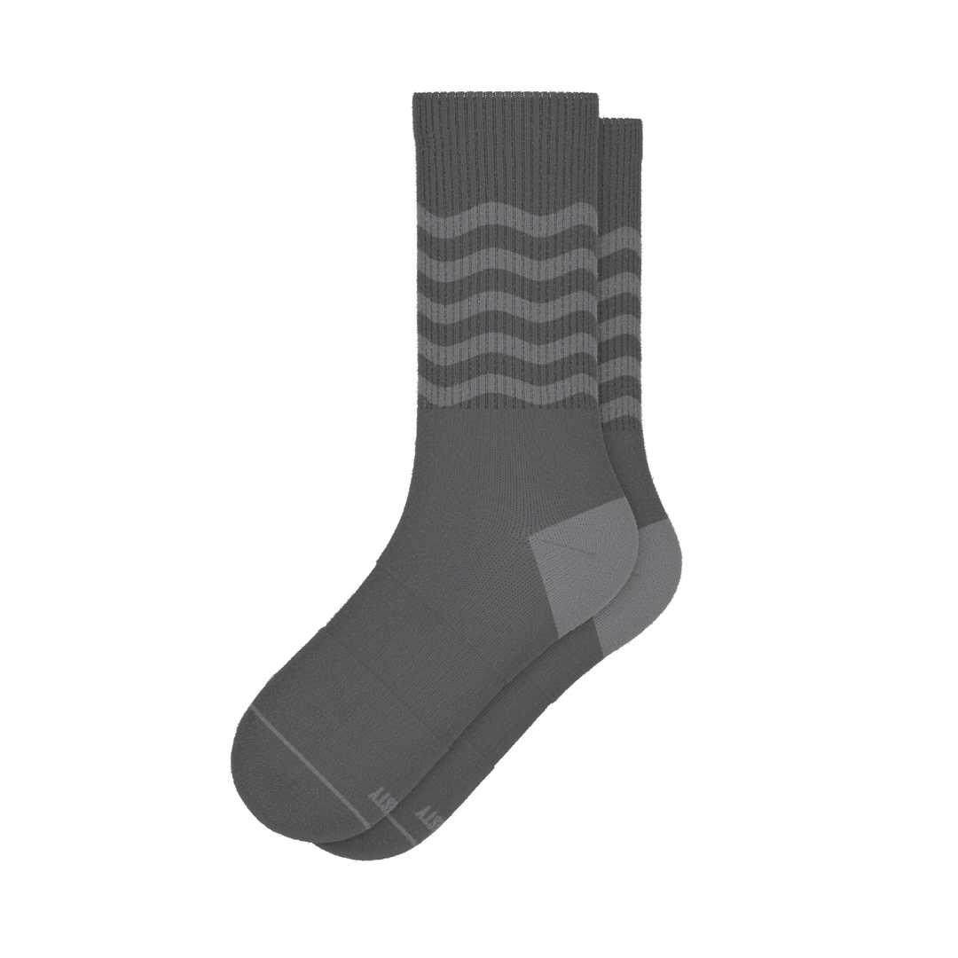 The Sleek | Gray Waves Heel Hammock™ Crew Socks