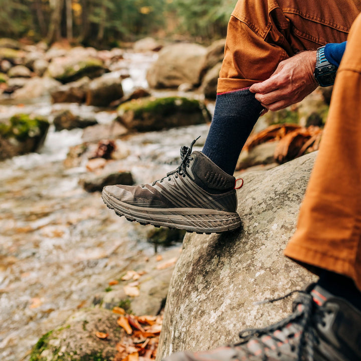 Minus33 Mountain Heritage Lightweight Crew Wool Socks – merino wool full cushion crew socks